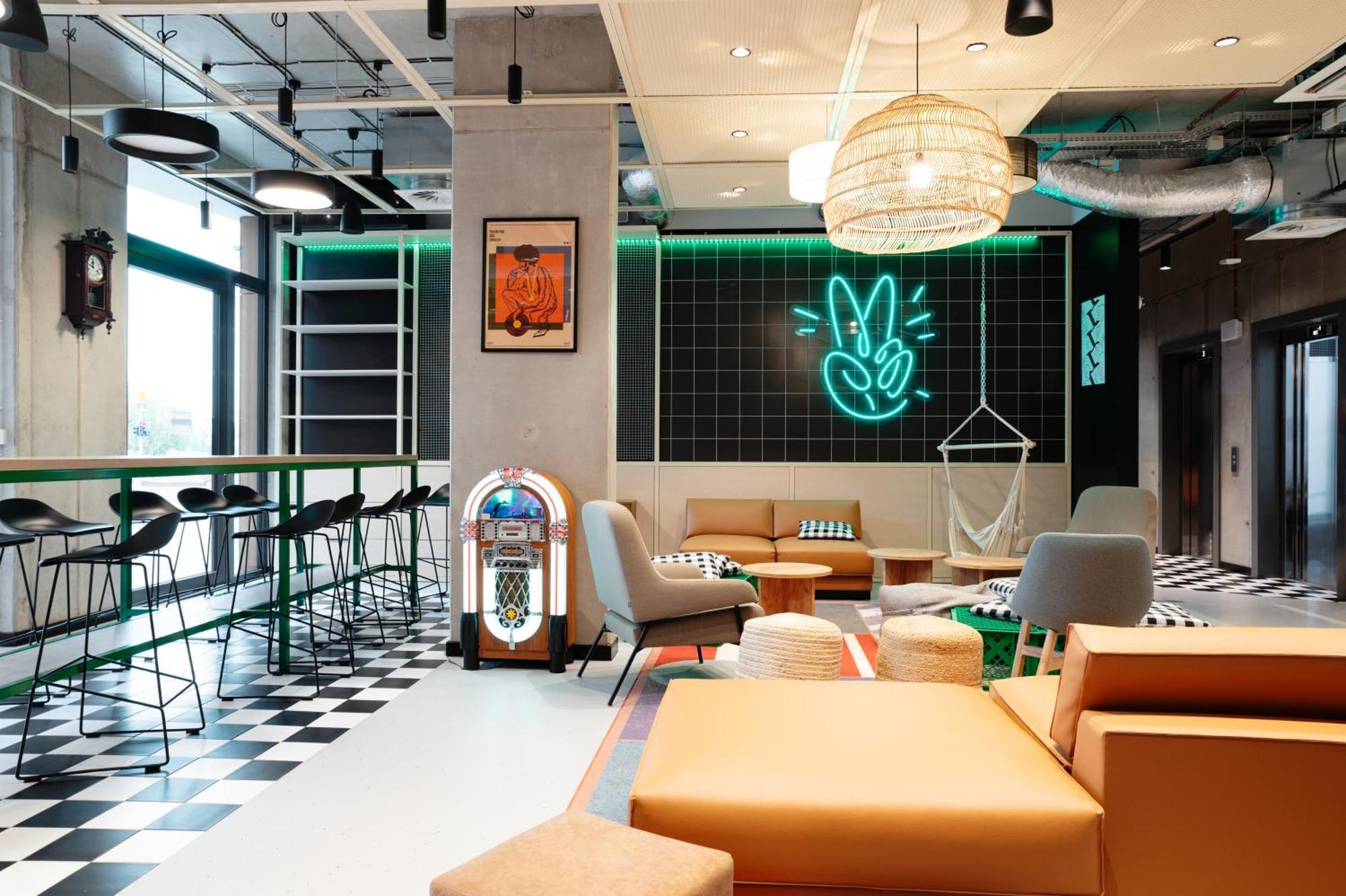 Chillout Dorm Warszawa Aparthotel Luaran gambar